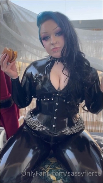 Nova The Nerd - Latex Catsuit Mugbang Chat And Corset Try On