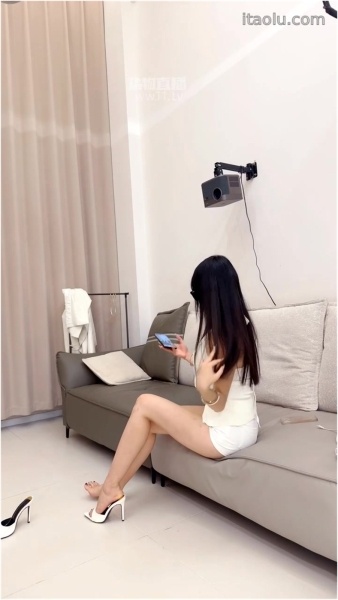 Taolusm  - Asian Goddess Empress Kassa Sama - Domestic Slave Immersively Licks Feet And Drinks Foot Bath Water