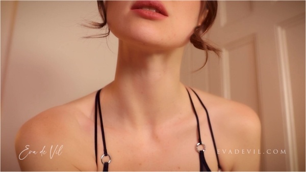 Eva De Vil - Staring Into Your Soul