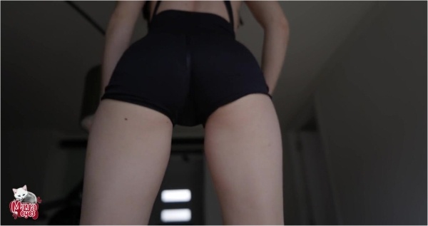 Mayaeyes  - Squats With Maya