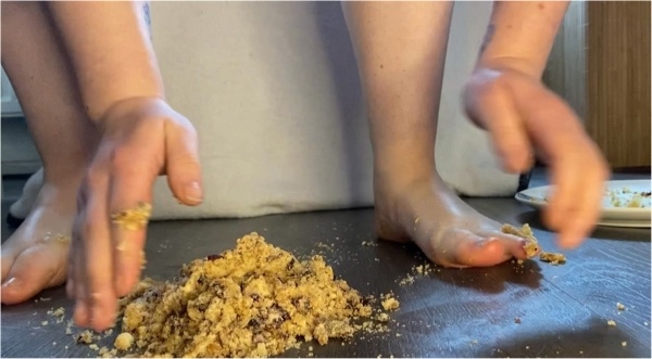 Delilah Jynx - Homemade cake go to waste Not on my watch