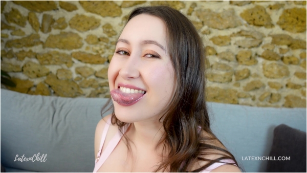 LATEXnCHILL - Goddess Tongue Tease
