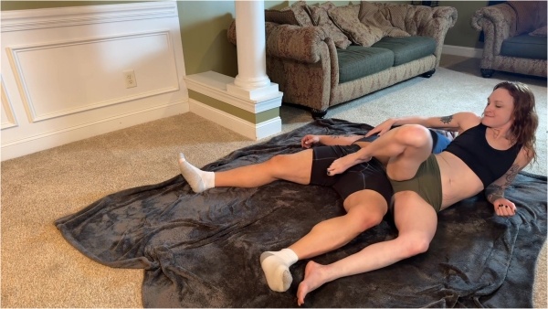 Ravenna Noir - Wrestling Slut - Dry Humps & Grinding Mixed Wresle