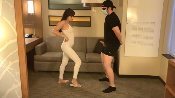 ONLYBALLKICKING - Sexy Flip Flop Ballbusting