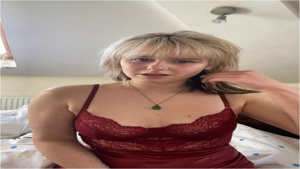 Delilah Jynx - Ashtray denial by Princess Jynx