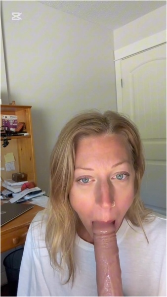 JodisLips - Boss lady wants to suck your growing cock