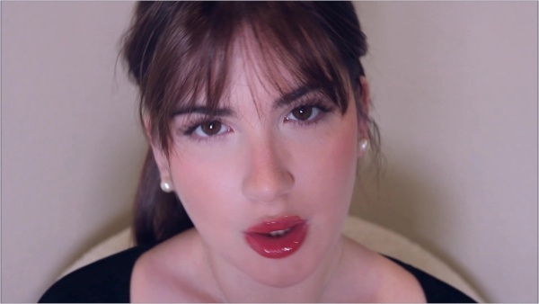 Princess Claretta - Juicy Lips Fetish
