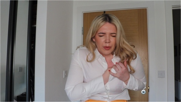 Anna Scot - Heart attack and CPR