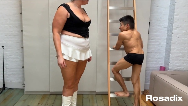 ROSADIX - A Portable Bodybuilder Aly Vs Chon - Lift And Carry