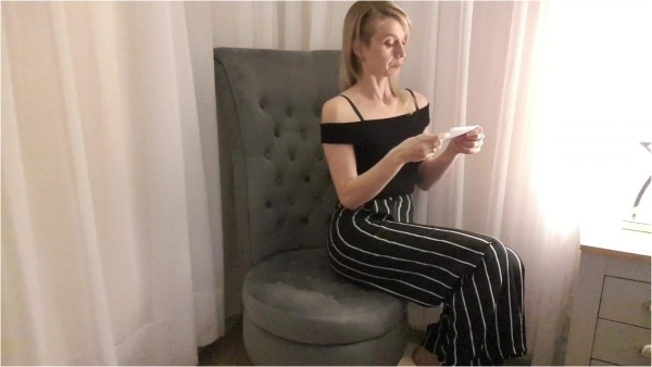 Lexi Snow - Giantess Seek And Arse Worship
