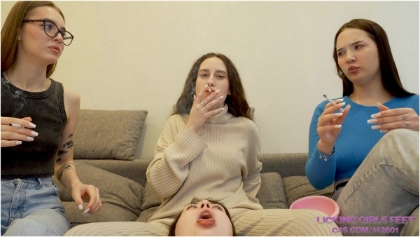 Licking Girls Feet - BEATRICE and DORI and JENNY - Best date for a dirty slut 4K
