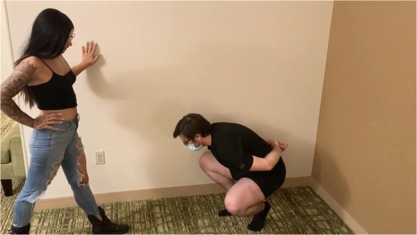 Youpayscarla - Mistress Scarla Rose - Western Pegging Gangbang