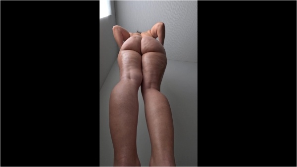 AvanelleJules - Your Favorite Fart Machine Is Back