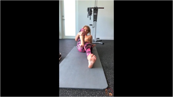 Femdom Puppy Play - Maia's Workout in After Her Boyfriend Gives Her a Workout