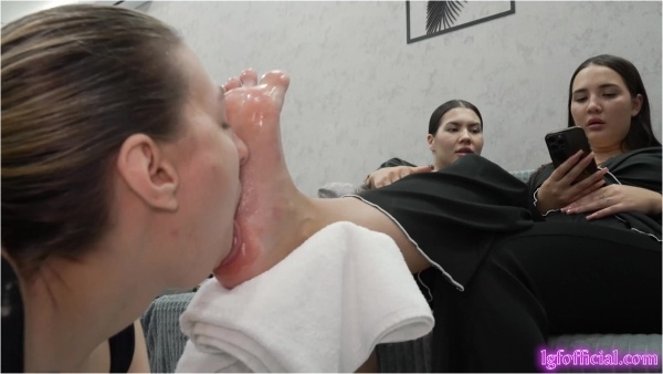 Licking Girls Feet - BEATRICE and VICTORIA - Cruel Treatment!
