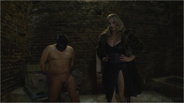 FemdomBeauties - Syonera Von Styx - Dominant Power Source