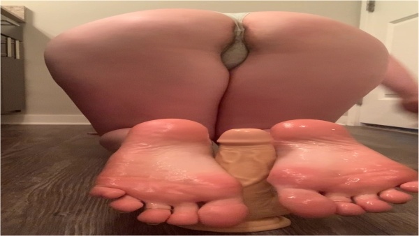 itskinkerbell - Dildo FJ