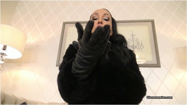 GloveMansion - Hungry for my leather gloves - Fetish Liza