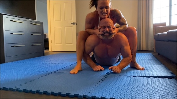 Foxxysqueeze - Tapered Physique Vs Scott Wrestling Punishment Bundle