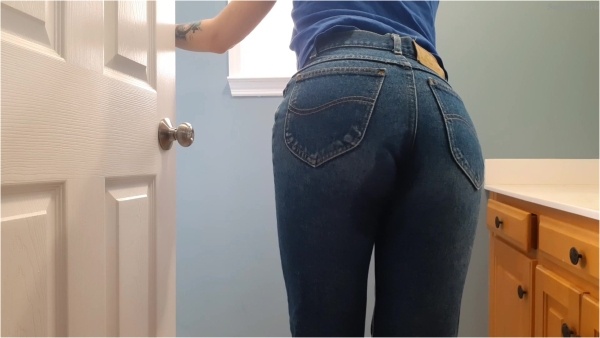 Sage Eldritch - Wetting My Tight Denim Jeans