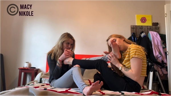 Macy Nikole - Kody and Macy Worship Each Othes Feet