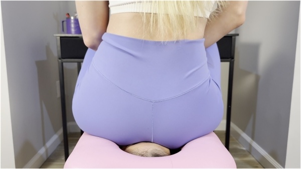 Fetish Nature Films - I Just Did Hot Yoga And My Ass Is Nasty