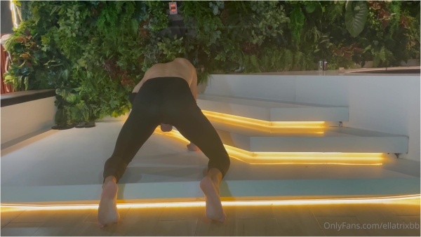 Ellatrixbb - Slave Survives Endless Ball Busting Miracle