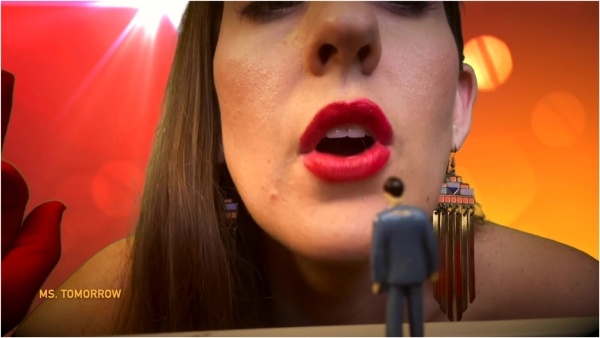 DommeTomorrow - A Pet For A Giantess