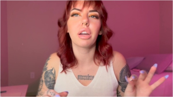 Scarlett Cummings - Desk Rodent Giantess Scarlett Swallows Tiny Man