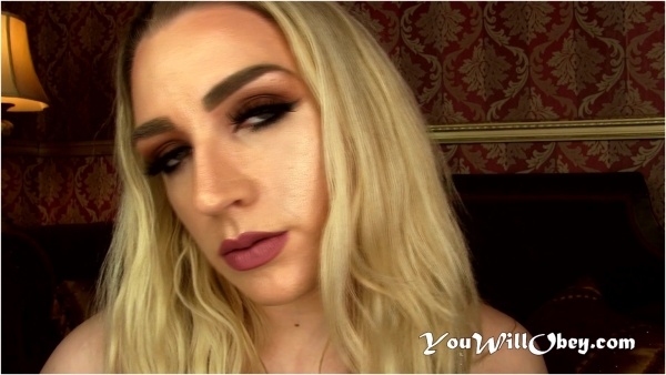Ruby Enraylls - Mesmerizing Lips You to Inhale