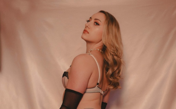 iworshipavaonyxclips aka Ava Onyx Clips - OnlyFans Pack - 17 Photos and 334 Clips