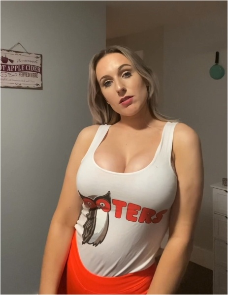 MistressMolly77 - Mistress Mollys Deep For Hooters