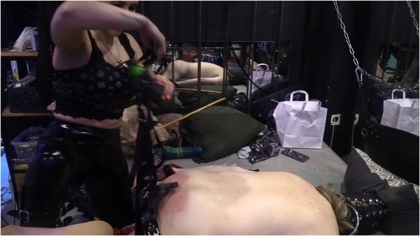 Mistress Tirza NL - submissive slave training whipping anal and highheels