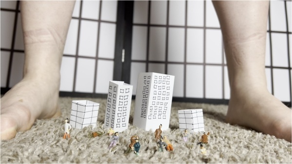 itskinkerbell - Don't Disturb Giantess Alice