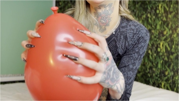 Miss diavola - BALLOON GODDESS