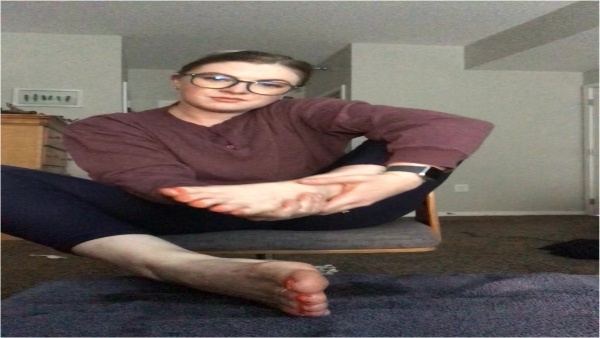 itskinkerbell - Oily feet ASMR