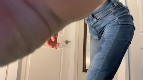 JadenRayne - Jean Wetting and Piss Splashing