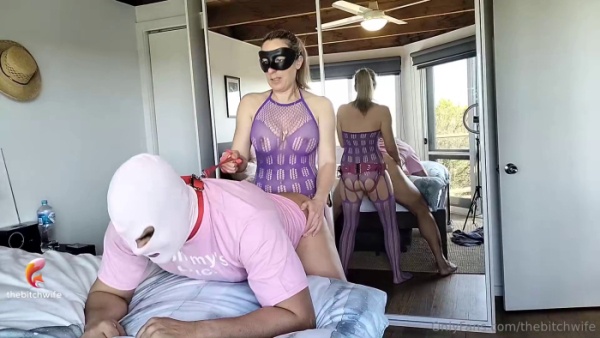 thebitchwife - Mommy's Cuck Gets Mommy's Cock