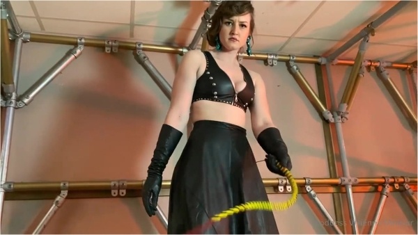Vivienne l'Amour - LEATHER BOOT WORSHIP AND WHIPPING POV