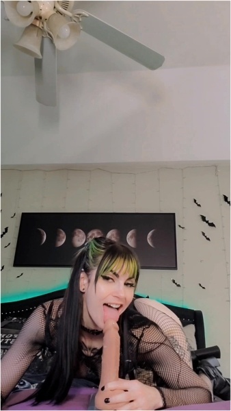 Prettyinpunk92 - Be My Free Use Toy