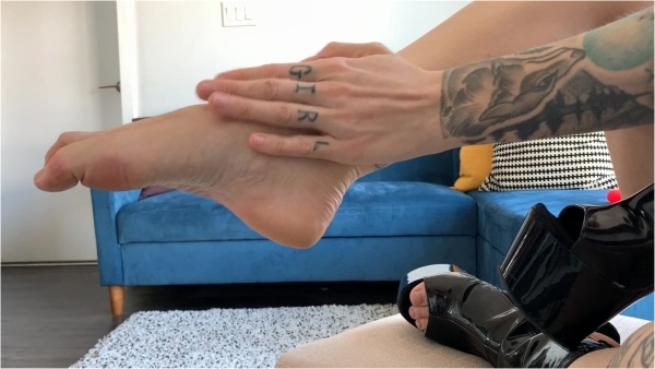 servemickey - Rubbing Your Cock With My Feet