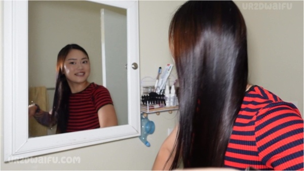 ur2dwaifu - Bathroom Chatting - Embarrassed Peeing