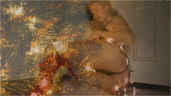 Goddess Miss Jade - 6th Tease of Christmas