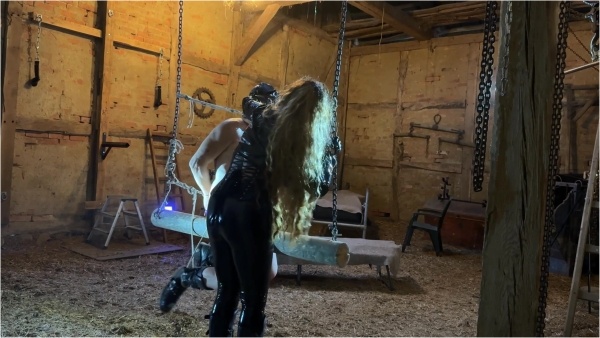 PredicamentBondage - Bondage in the barn