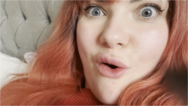 Yourhikerbabe - Sweaty Bellybutton Tease