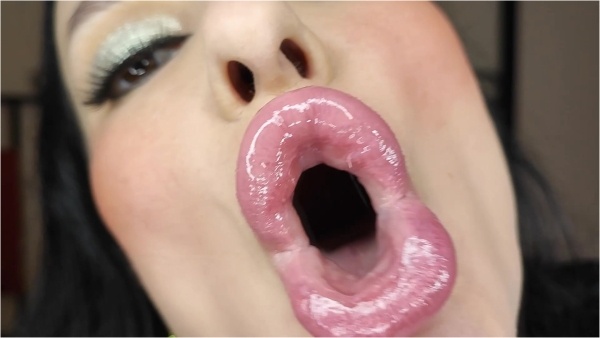Princess Luciferina - Your stepmom wins your love with her powerful kissing attacks and tit smothering