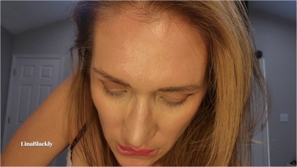LinaBlackly - Step Auntie Accidental Kiss Turned into Passionate Handjob