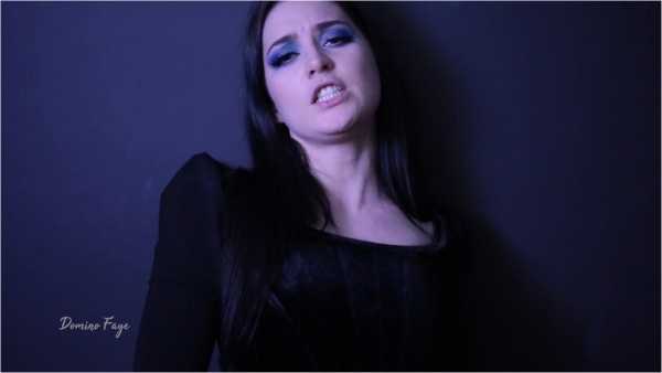 Domino Faye - Goth chick Alley fuck
