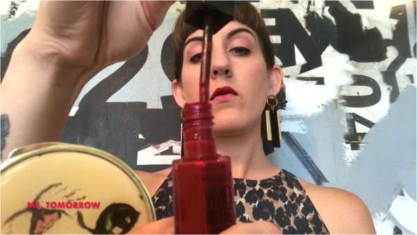 DommeTomorrow - A Need For Lipgloss