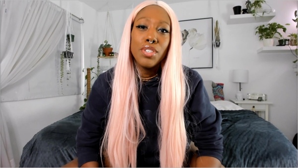 Miss Xienna - Roommate Steals Your Hoodie